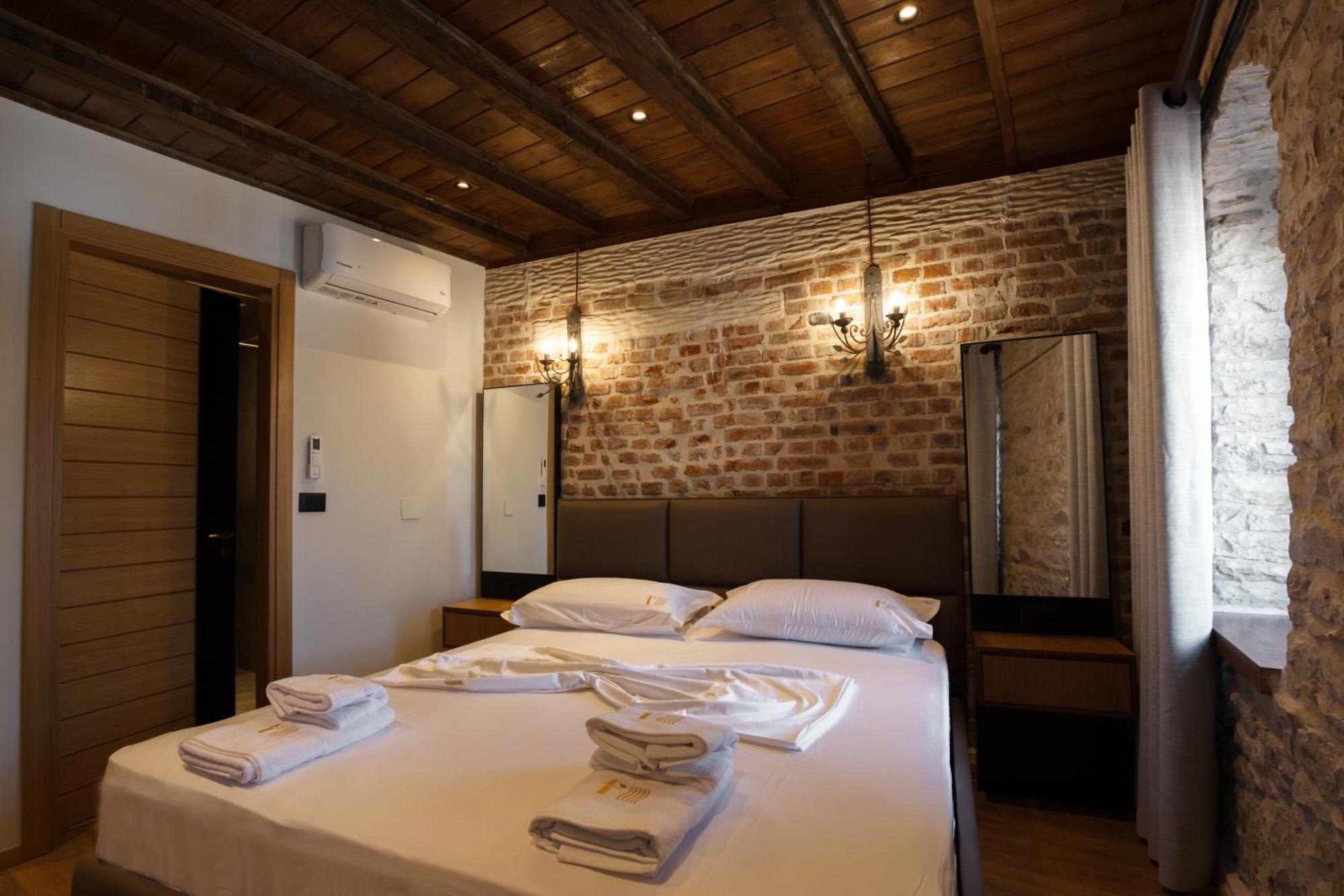 Furra Hotel Gjirokastër Exterior foto